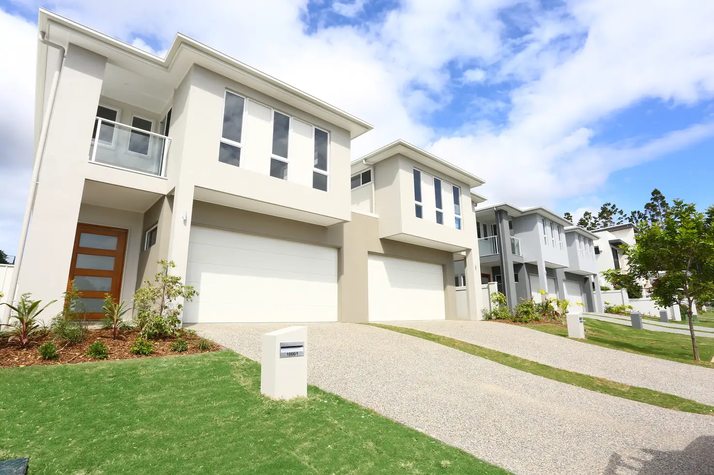 Main view of Homely semi-detached listing, 2/1067 LAKEVIEW TERRACE, Benowa QLD 4217