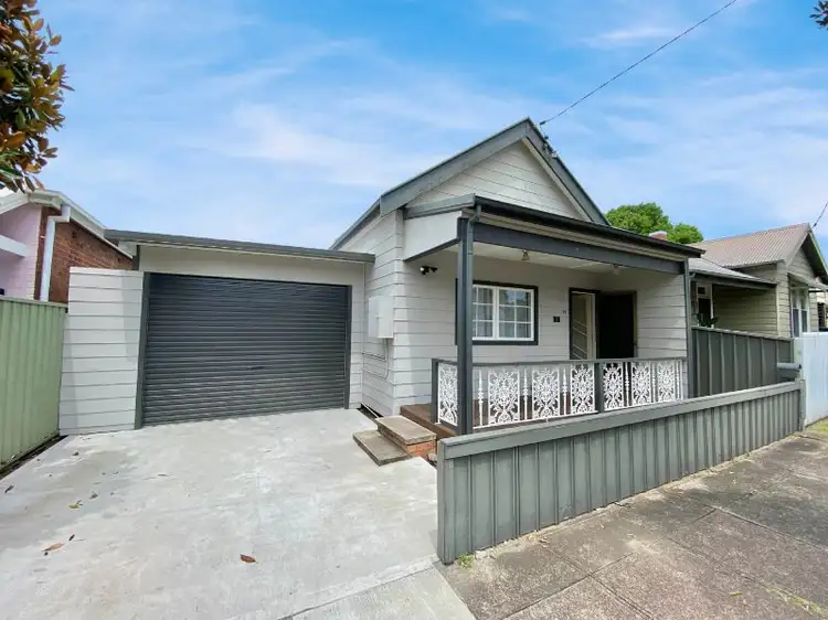 51 Smith Street, Mayfield East NSW 2304