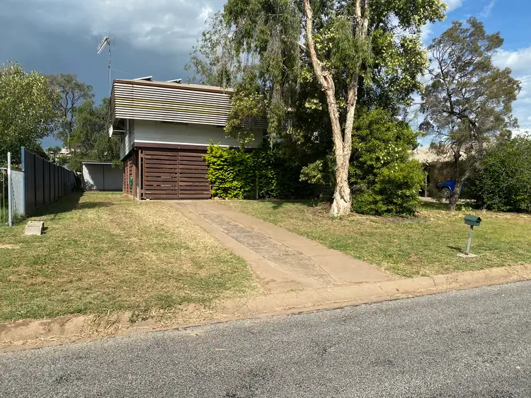 10 Barraclough, Moranbah QLD 4744