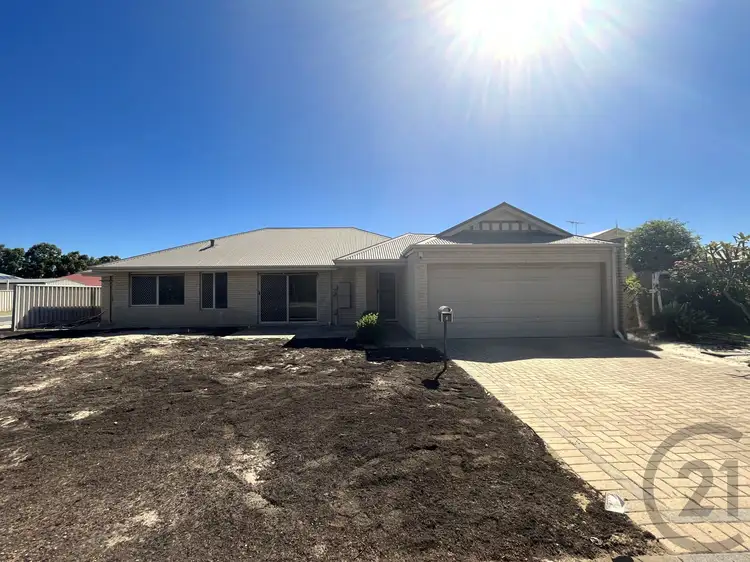 6 Cockatoo Gate