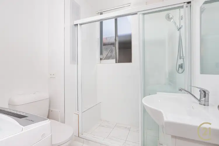 Fifth view of Homely unit listing, 15/49 Hamilton Road, Fairfield NSW 2165