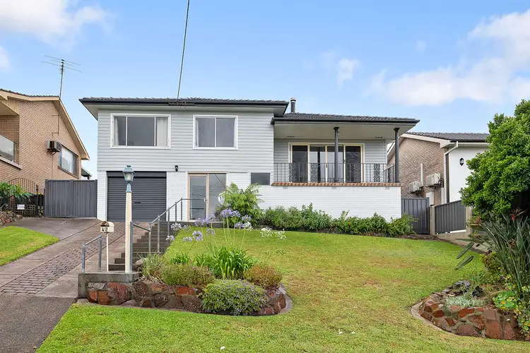 42 Alhambra Avenue, Macquarie Hills NSW 2285