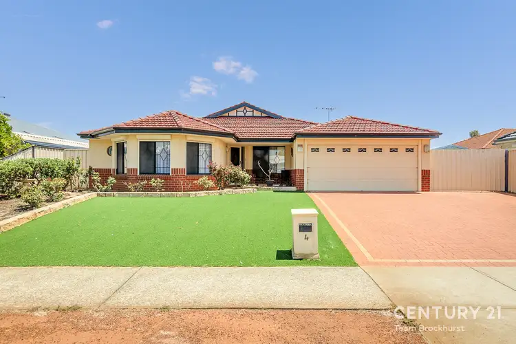 4 Avalon Way, Hammond Park WA 6164
