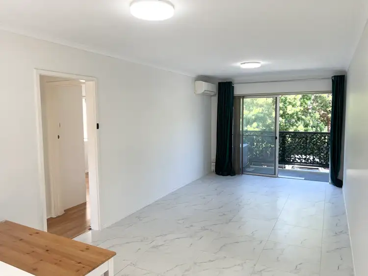 8/52 Onslow Road