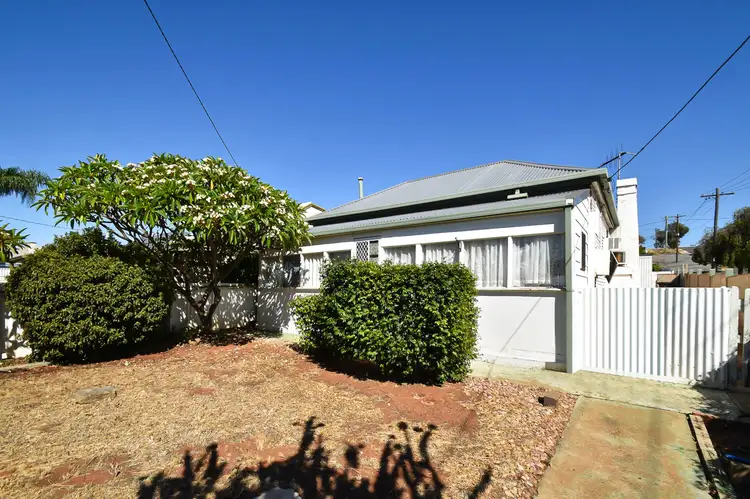 104 Williams Street, Broken Hill NSW 2880