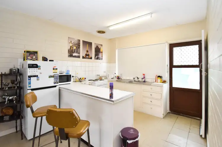 Third view of Homely block of units listing, 633 Mcgowen Street, Broken Hill NSW 2880