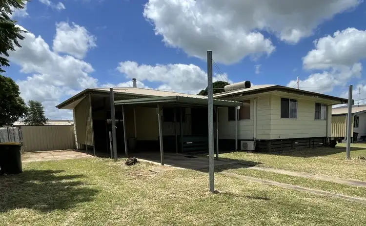 4 Barraclough Crescent, Moranbah QLD 4744