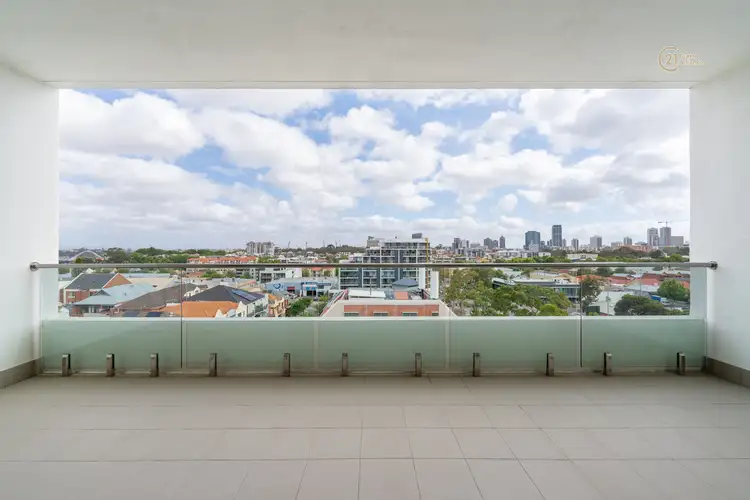 702/9 Tully Road