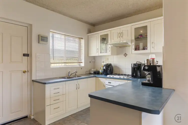 2/3 Galway Avenue