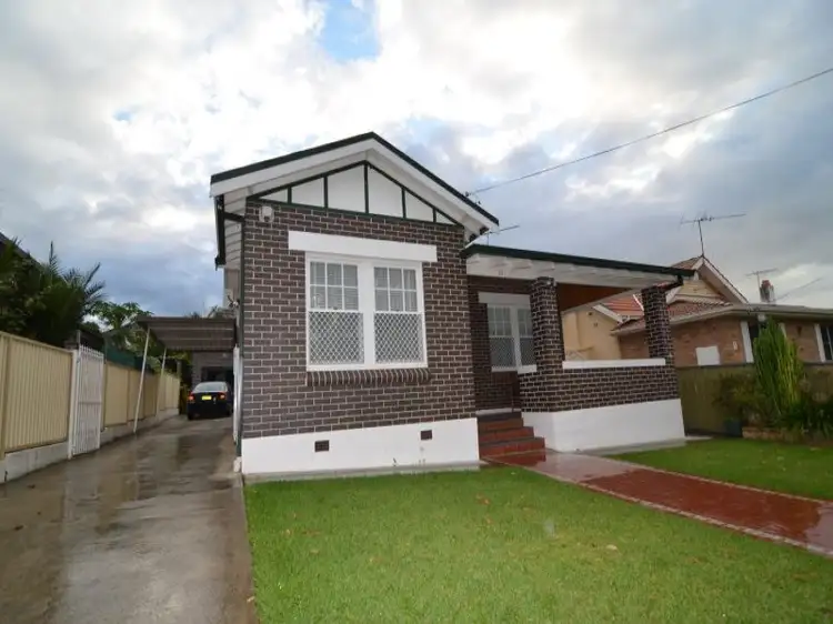 11 Legge Street