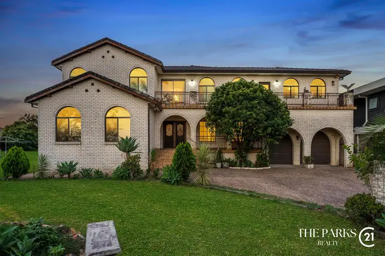 7 Onyx Close, Bossley Park NSW 2176