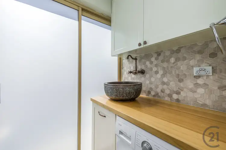 Fifth view of Homely house listing, 11 Goldney Court, Leda WA 6170