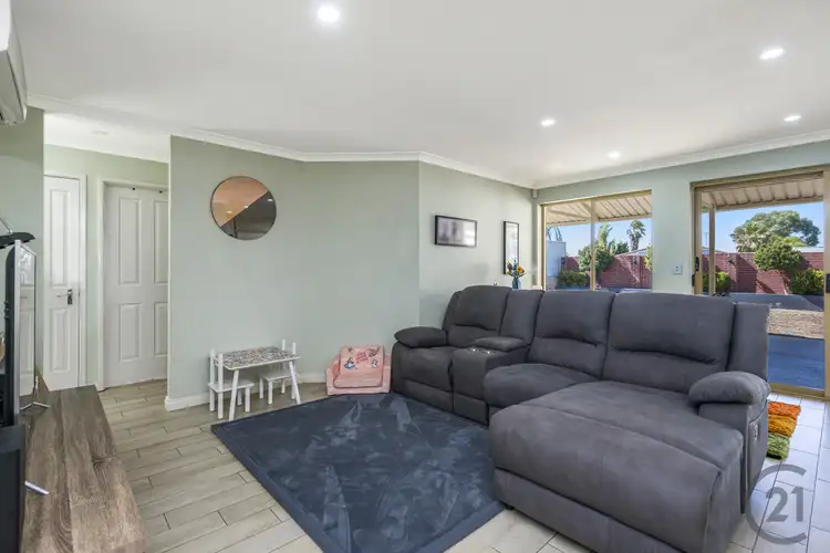 Sixth view of Homely house listing, 11 Goldney Court, Leda WA 6170