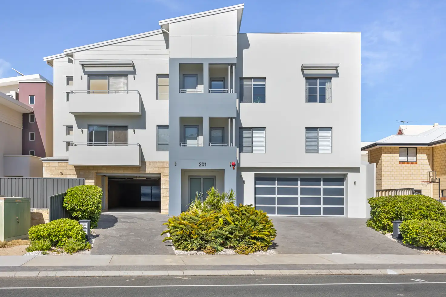 Main view of Homely unit listing, 4/201 Anchorage Drive, Mindarie WA 6030