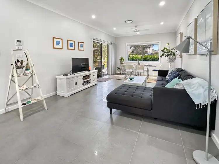 16/8 Yalinbah Street, Tea Gardens NSW 2324