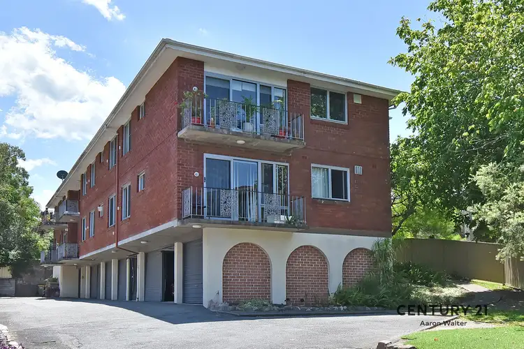 3/52 Robert Street