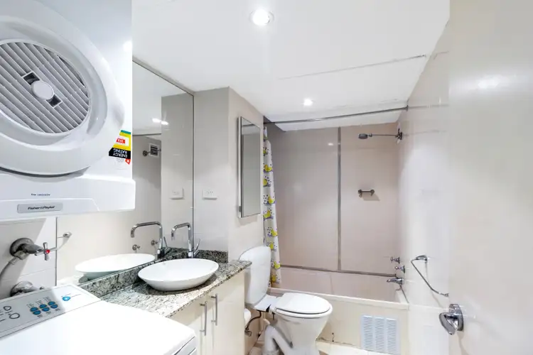 Third view of Homely apartment listing, 819/37 King Street, Sydney NSW 2000