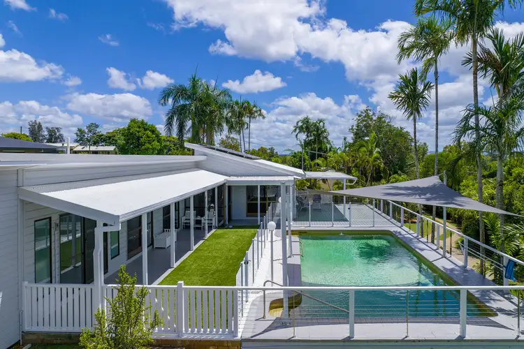11 Luckona Court, Southside QLD 4570