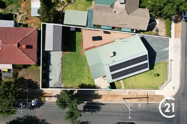 Third view of Homely house listing, 8 McKenzie Street, Echuca VIC 3564