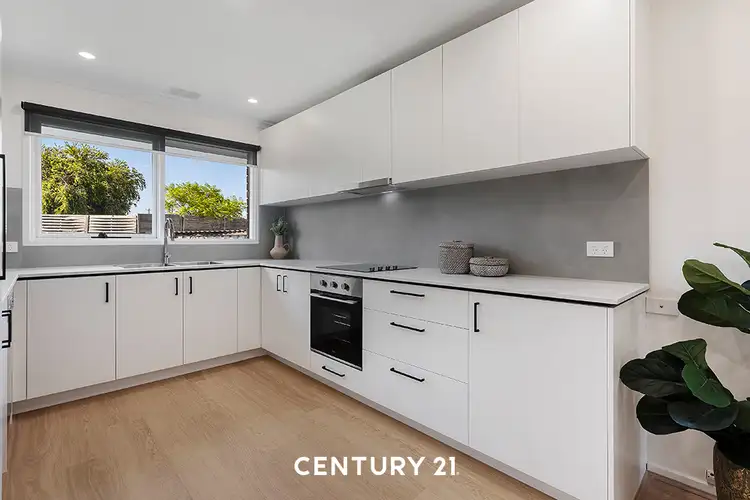 Fourth view of Homely house listing, 3 Glenn Court, Clayton South VIC 3169