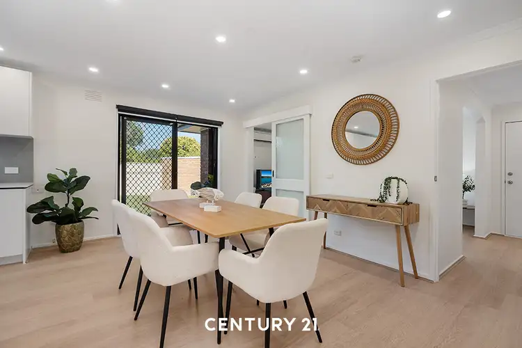 Fifth view of Homely house listing, 3 Glenn Court, Clayton South VIC 3169