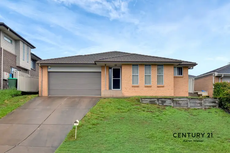5 Clarkstone Avenue