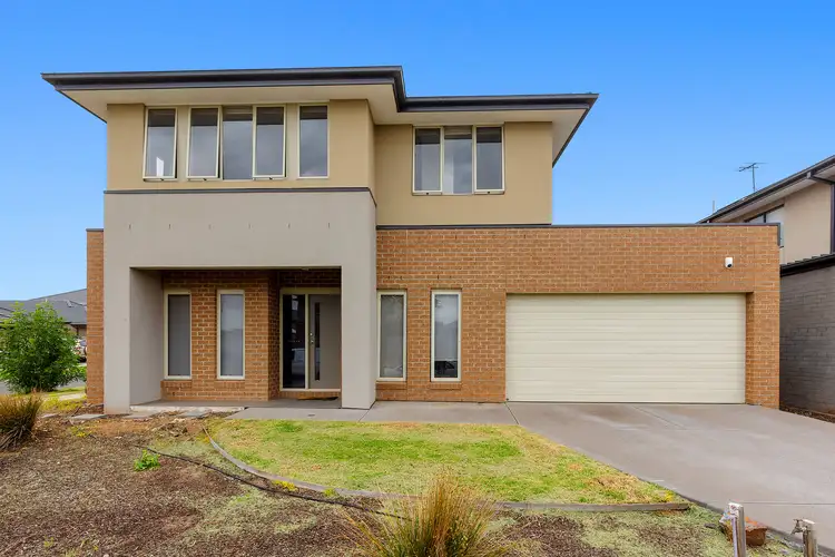 17 Overland Chase, Werribee VIC 3030