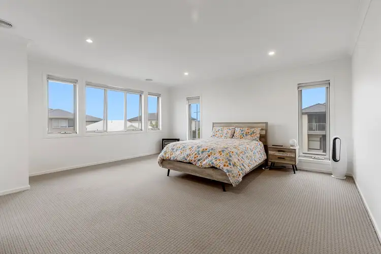 Fifth view of Homely house listing, 17 Overland Chase, Werribee VIC 3030