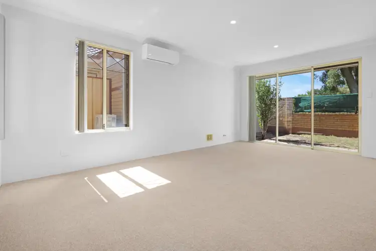 Seventh view of Homely villa listing, 3/4 Marlo Place, Waikiki WA 6169