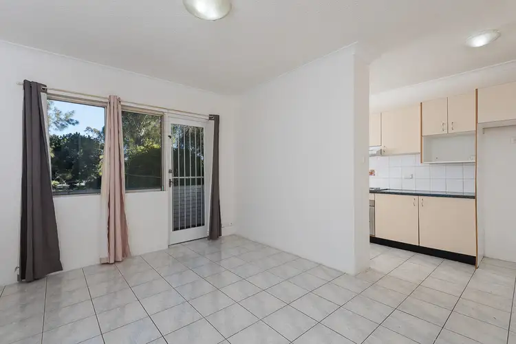 Second view of Homely unit listing, 5/186-188 Sandal Crescent, Carramar NSW 2163