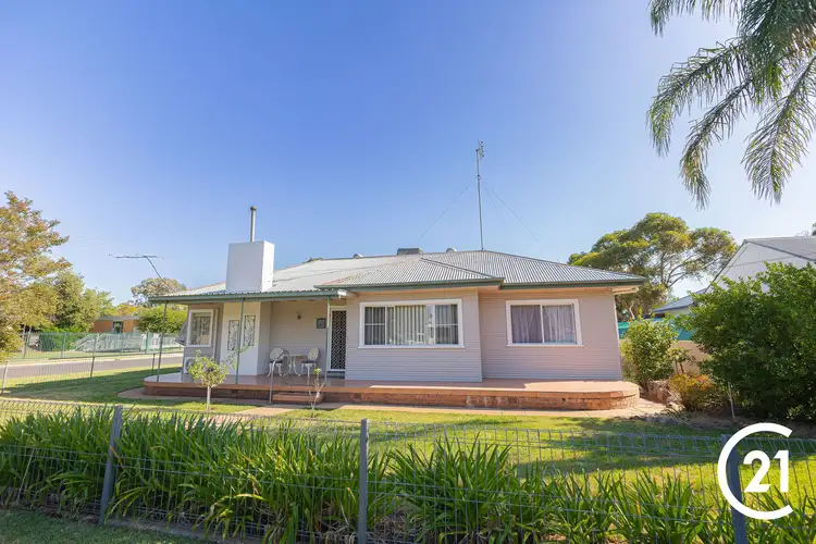 1 Thomson Street, Forbes NSW 2871