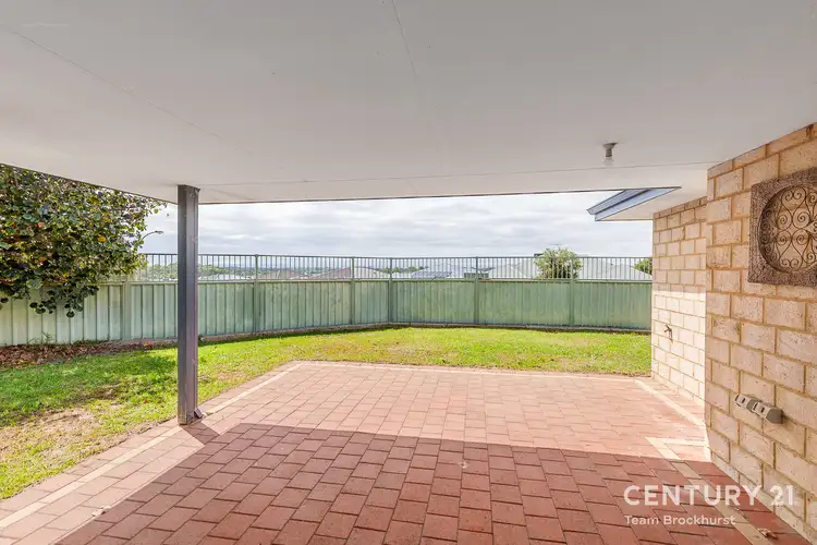 Fourth view of Homely house listing, 2 Eton Court, Parmelia WA 6167