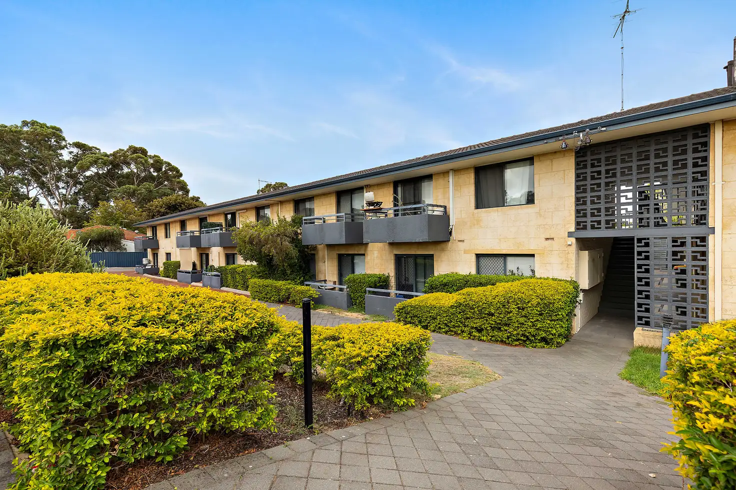 Main view of Homely apartment listing, 9/30 Lorraine Place, Hamilton Hill WA 6163
