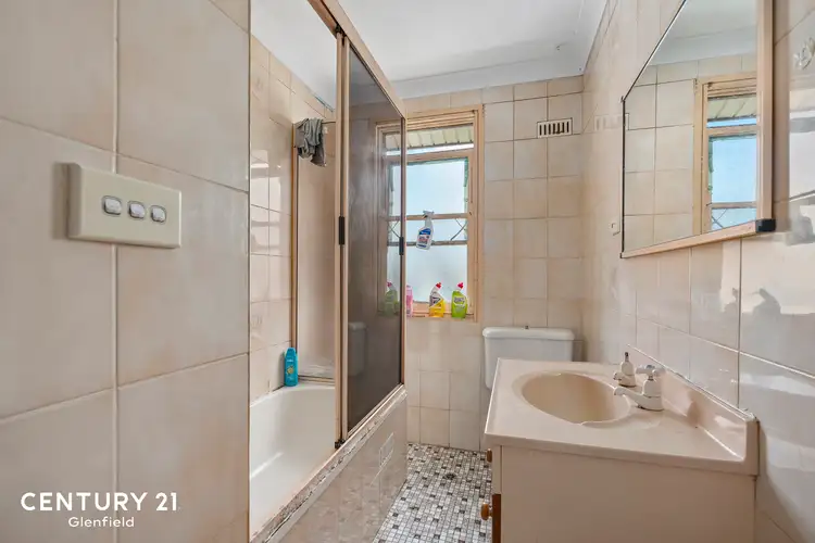 Sixth view of Homely house listing, 21 Hibiscus Crescent, Macquarie Fields NSW 2564