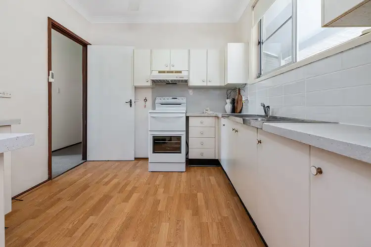 Sixth view of Homely house listing, 2 Buckingham Close, Thornton NSW 2322