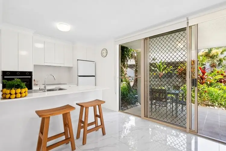 218/24 Lake Weyba Drive, Noosaville QLD 4566