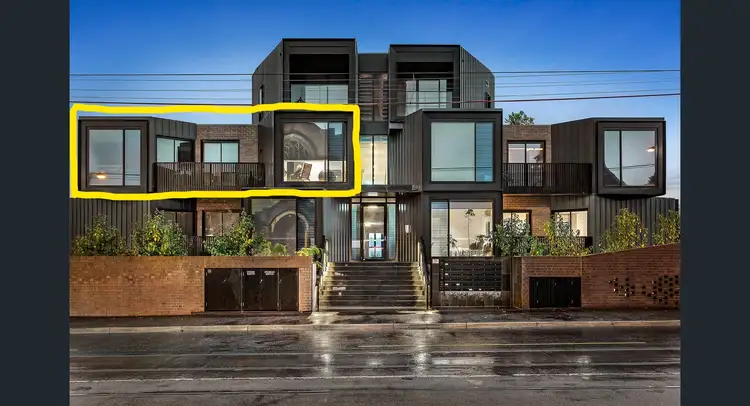201/1045 Burke Road