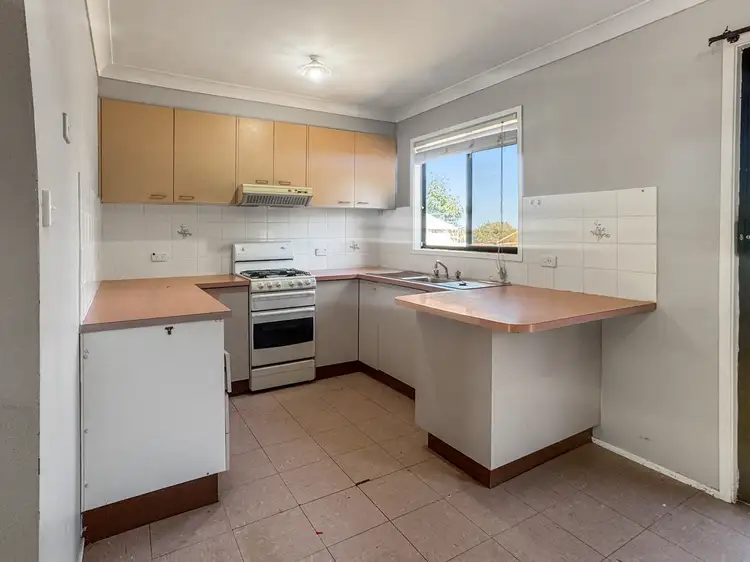 Second view of Homely house listing, 10 Basil Avenue, Parkes NSW 2870
