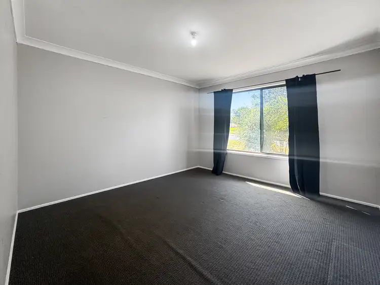 Sixth view of Homely house listing, 10 Basil Avenue, Parkes NSW 2870