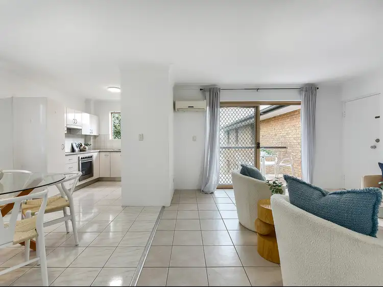 Fifth view of Homely unit listing, 6/31 Vine Street, Greenslopes QLD 4120