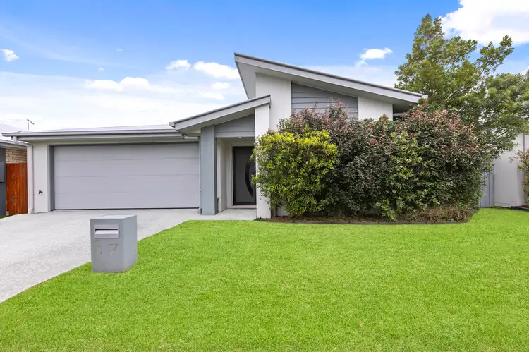 17 Bright Street, Palmview QLD 4553
