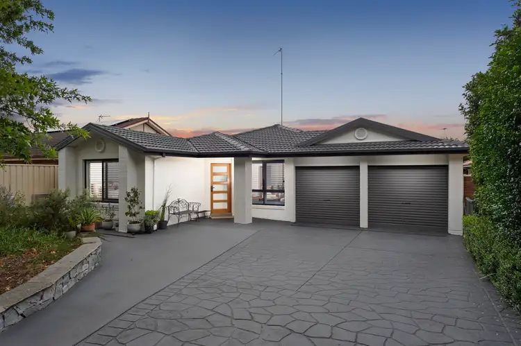 26 William Campbell Avenue