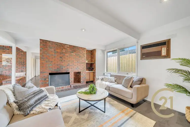 Second view of Homely house listing, 8 Mossfiel Drive, Hoppers Crossing VIC 3029