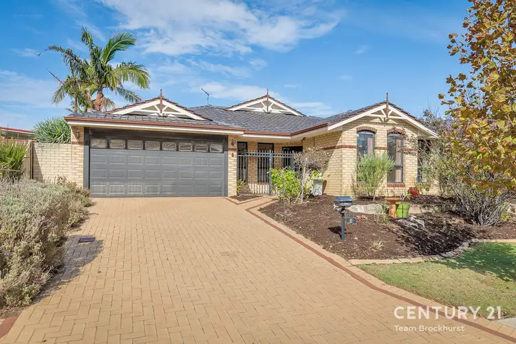 8 Roebuck Avenue, Canning Vale WA 6155
