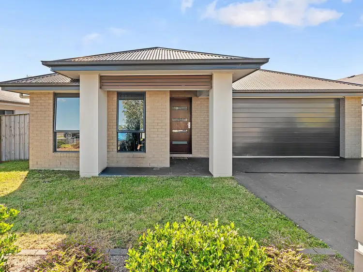 11 Biyung Street, Fletcher NSW 2287