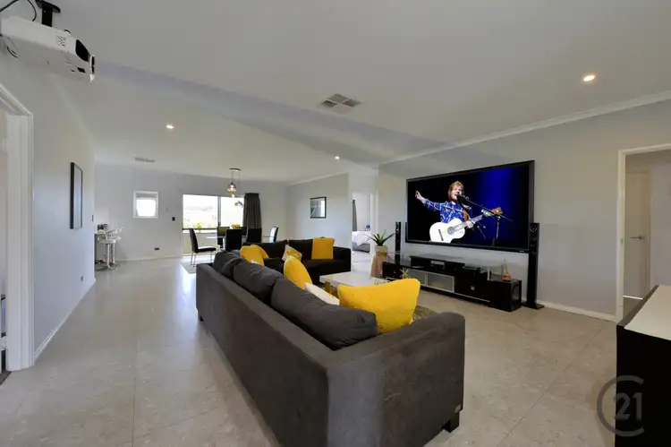 Fourth view of Homely house listing, 10 Sanctuary Circuit, Dawesville WA 6211