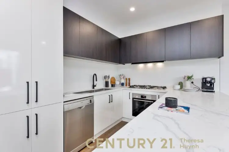 3/2 Luxford Court, Springvale VIC 3171