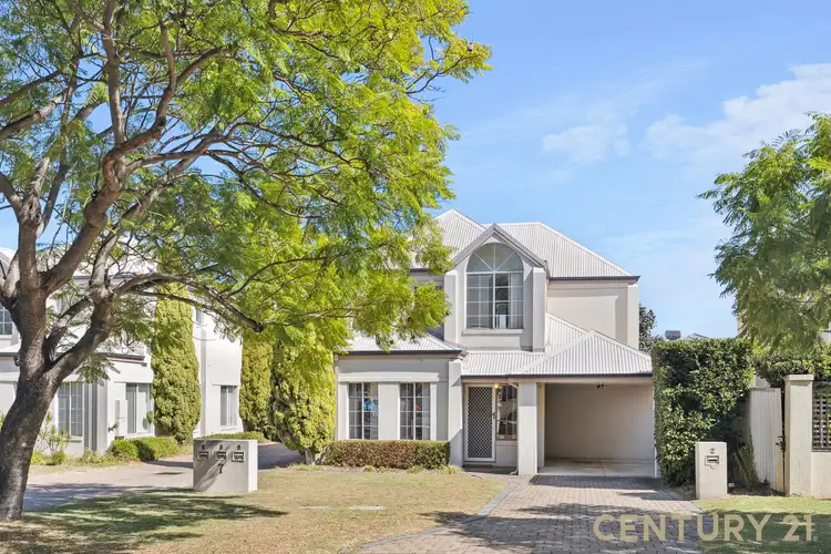 2/7 Macleod Road, Applecross WA 6153