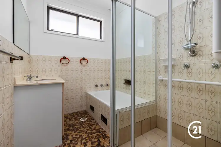 Sixth view of Homely villa listing, 4/4 Bay Road, The Entrance NSW 2261