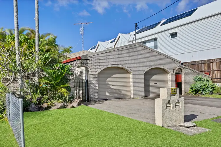 Sixth view of Homely semi-detached listing, 2/35 Hinley Avenue, Maroochydore QLD 4558